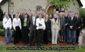 Gruppenfoto vor dem Dulings Hof